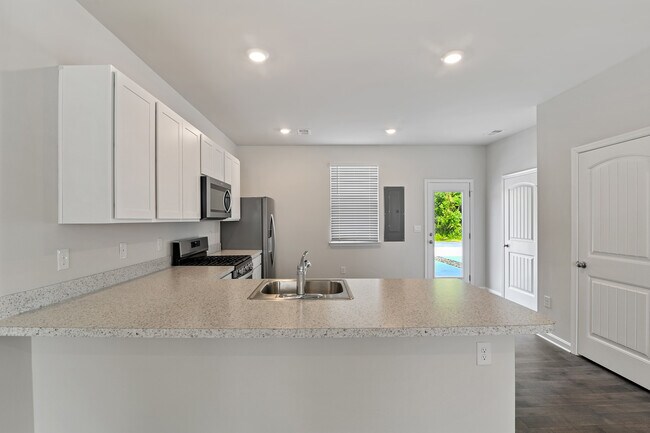 Building Photo - 23 Huckleberry Dr