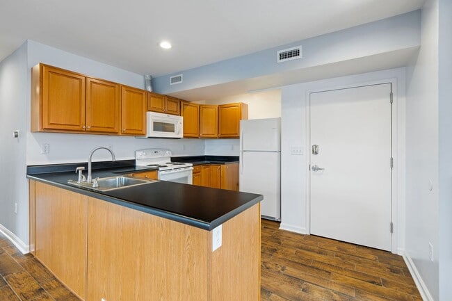 Building Photo - 6 N 18th St