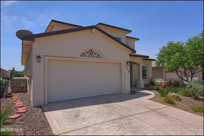 Building Photo - 7228 Longspur Drive