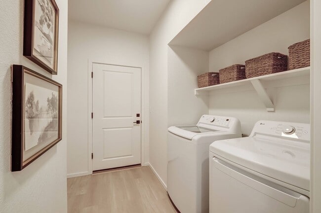 Full Size Washer & Dryer - Bloom Rental Living