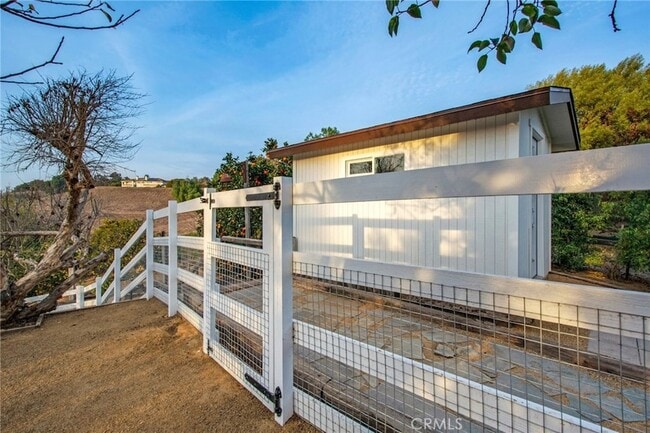 Building Photo - 27151 Mission Hills Dr