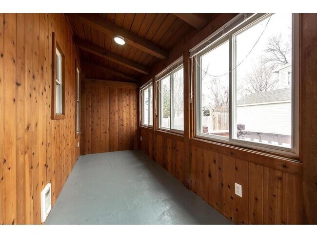 Building Photo - All Living Facilities on One Level. 3/1 Single Family Home.