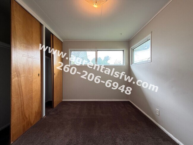 Building Photo - 2131 Cozy Ct