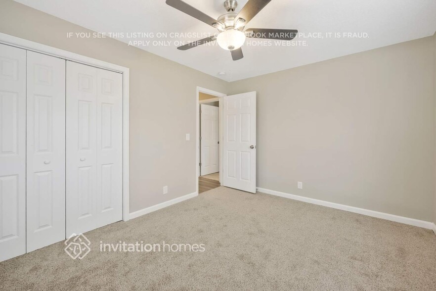 Building Photo - 8826 Burleson Ln