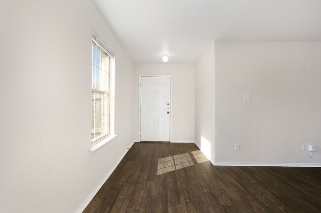 Building Photo - Highland Farms~Single Story 3 Bedroom with Study on Corner Lot