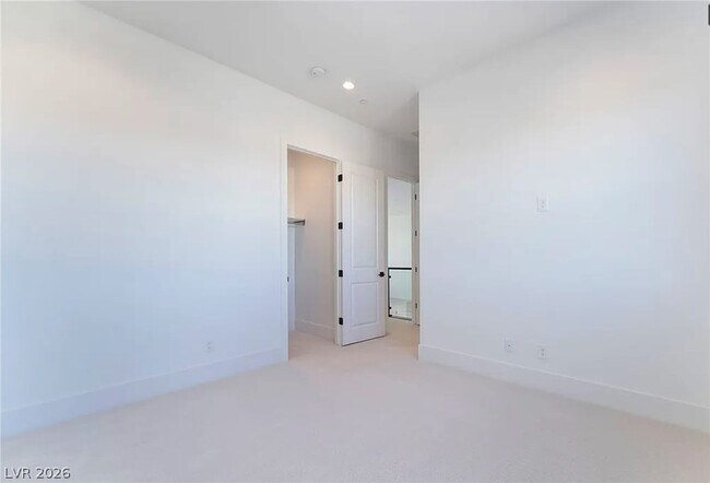Building Photo - 4846 Shady Rdg Dr