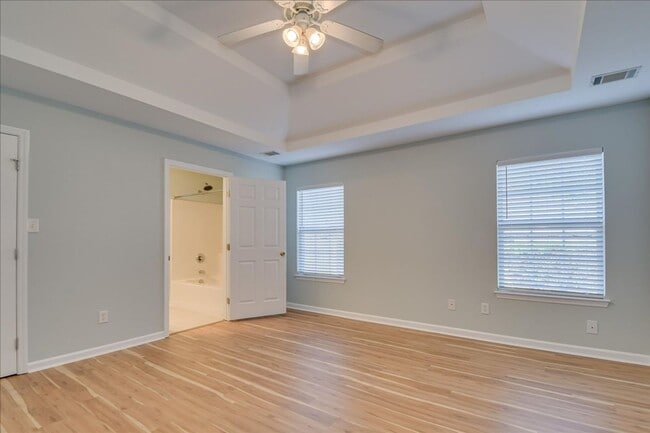 Building Photo - 3018 Ashland Way