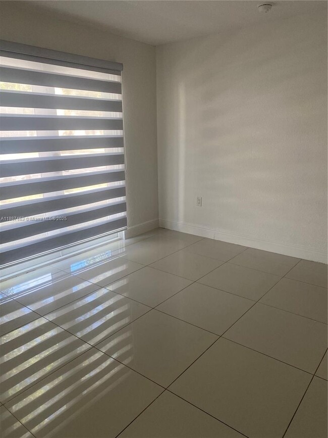 Building Photo - 14362 SW 258th Ln