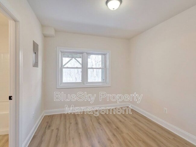 Building Photo - 251 Stribling Ave