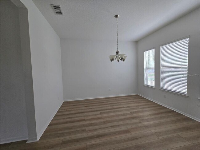 Building Photo - 11839 Cross Vine Dr