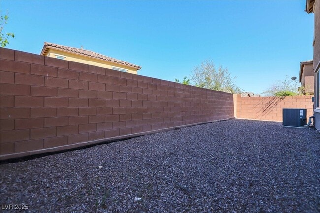 Building Photo - 716 Calamus Palm Pl