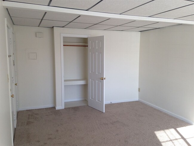 Building Photo - 3961 Brown Ave