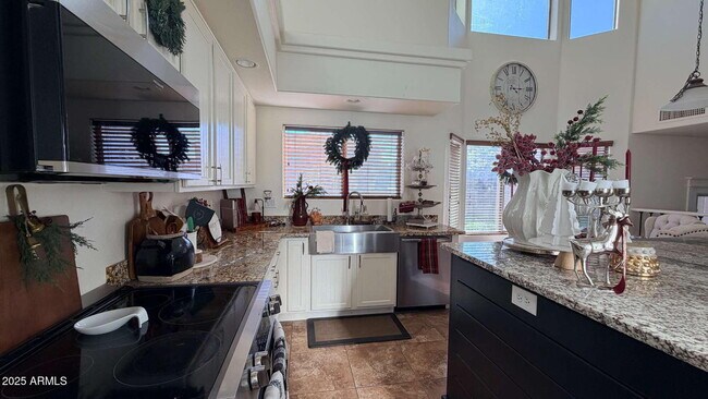 Building Photo - 45105 W Horse Mesa Rd