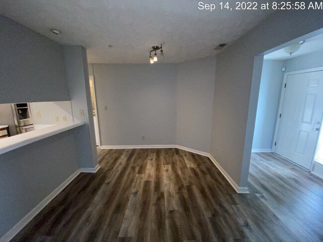 Building Photo - 217 Waterdown Dr