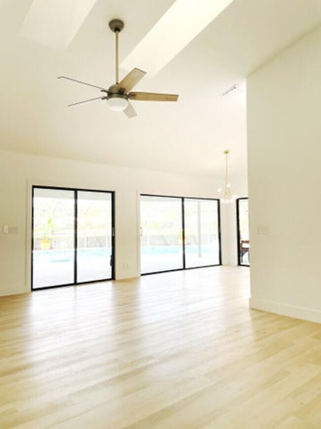 Building Photo - 3345 Pine Hill Trail