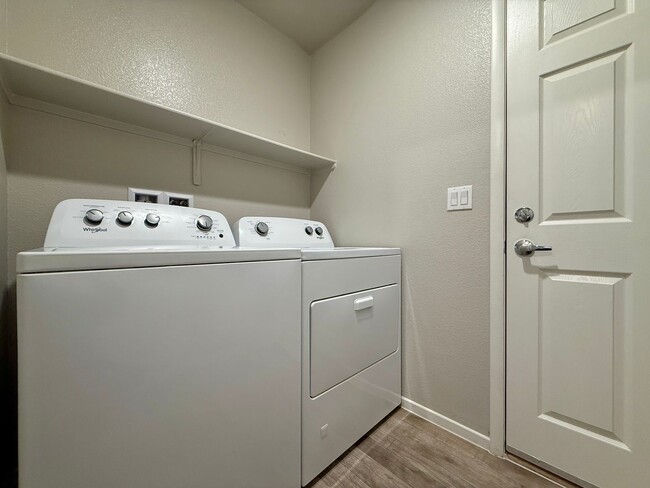 Building Photo - Northwest/ Aliante Area - Newer Townhome 3BD, PRIVATE YARD, ATTACHED GARAGE, ACROSS FROM POOL