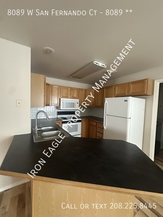 Building Photo - 8089 W San Fernando Ct