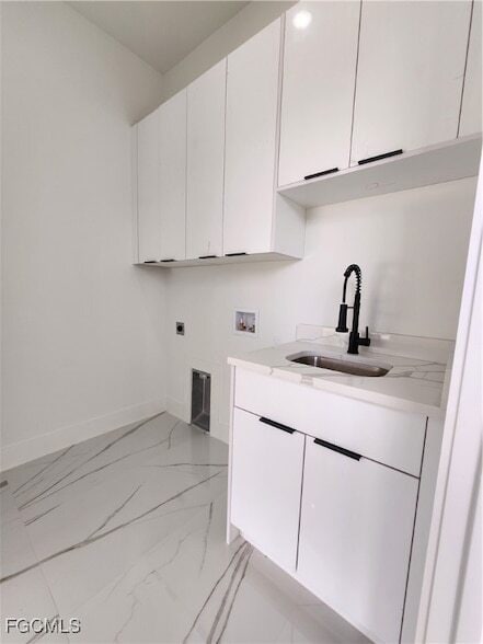 Building Photo - 3302 E 18th St