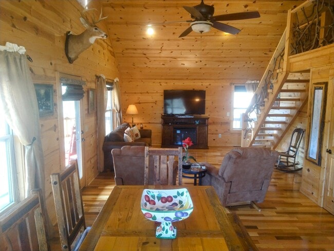 Building Photo - 1509 Cat Gap Rd