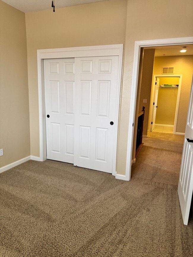 Building Photo - MOVE IN READY!! 3 BEDROOM 2 1/2 BATH HOME FOR RENT IN VILLAS AT COPPER VALLEY