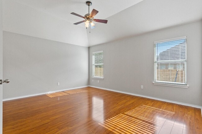 Building Photo - 20725 Mead Bend