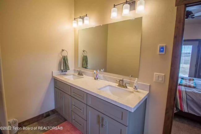 Building Photo - Stunning Seasonal Rental on 5.18 Acres – B...