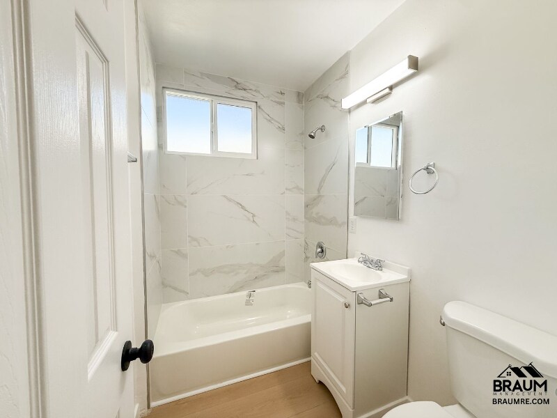 Building Photo - 7333 Woodman Ave