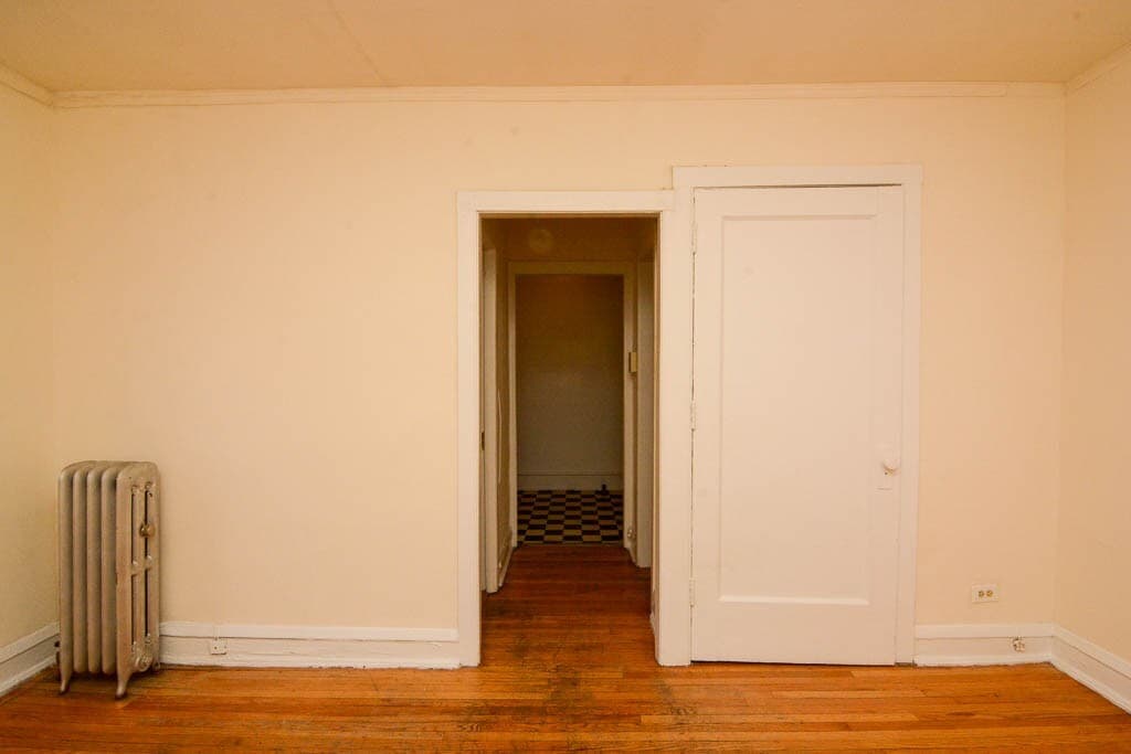 Building Photo - 3304 W Schubert Ave