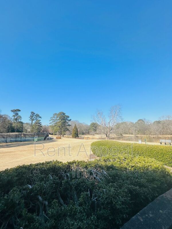 Building Photo - 204 Triumph Dr NW