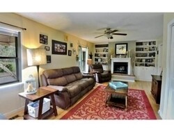 Den or can be used as 5th bedroom on main level - 918 Harding Ave