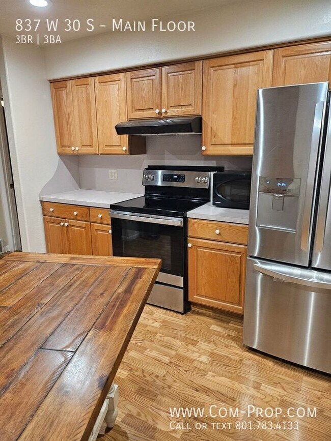 Building Photo - 837 W 30 S St