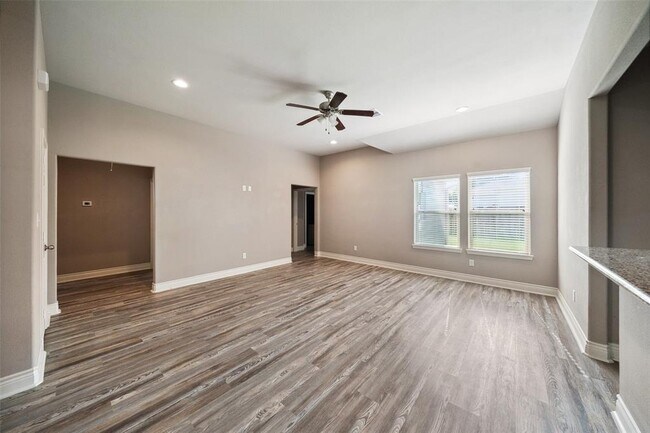Building Photo - 14103 Overstreet Dr