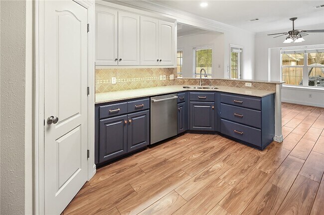 Building Photo - 3209 Salzburg Ct