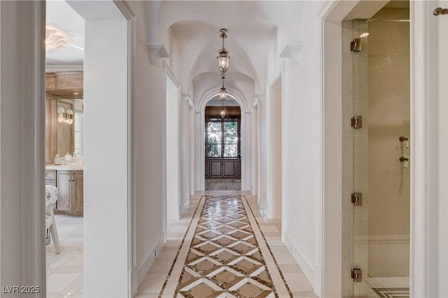 Building Photo - 11 Sable Ridge Ct