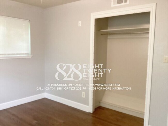 Building Photo - *AVAILABLE NOW* SPACIOUS 3 BED/1.5 BATH SINGLE FAMILY HOME IN MWC!