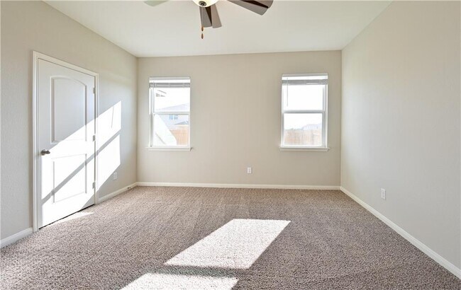 Building Photo - 248 Mount Vernon Way