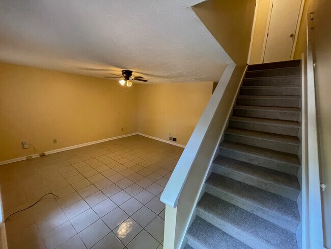 Living room - 597 Jackson Park Ln