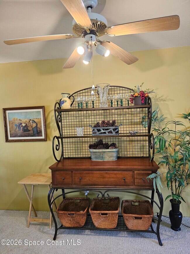 Building Photo - 7820 Shadowood Dr