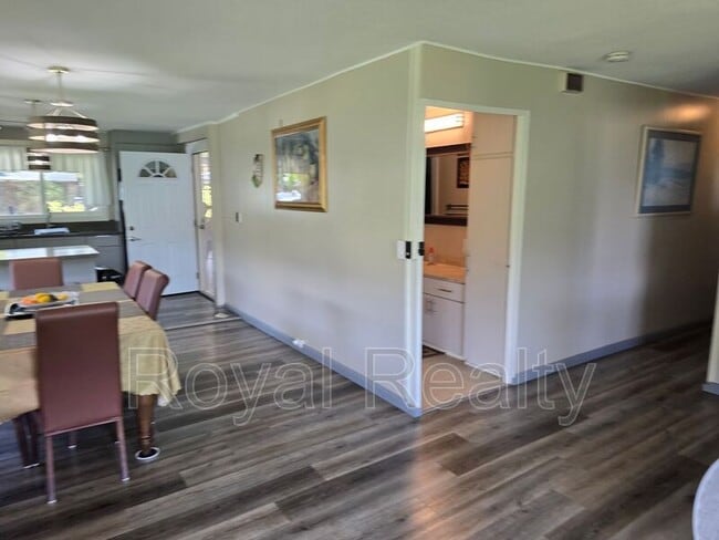 Building Photo - 286 Auwaiolimu St
