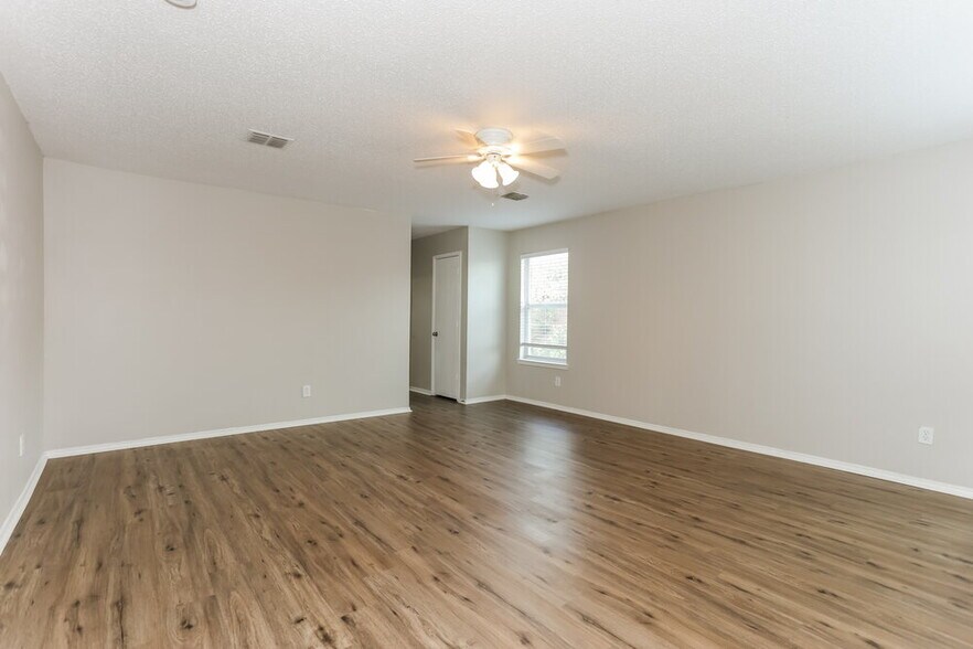 Building Photo - 1433 Lay St