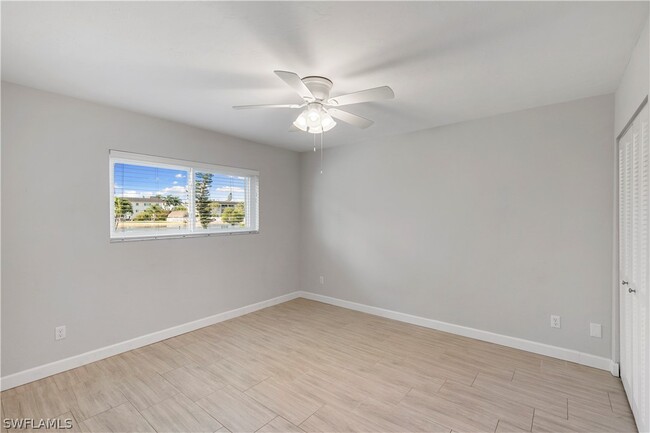 Building Photo - 1008 Manatee Rd