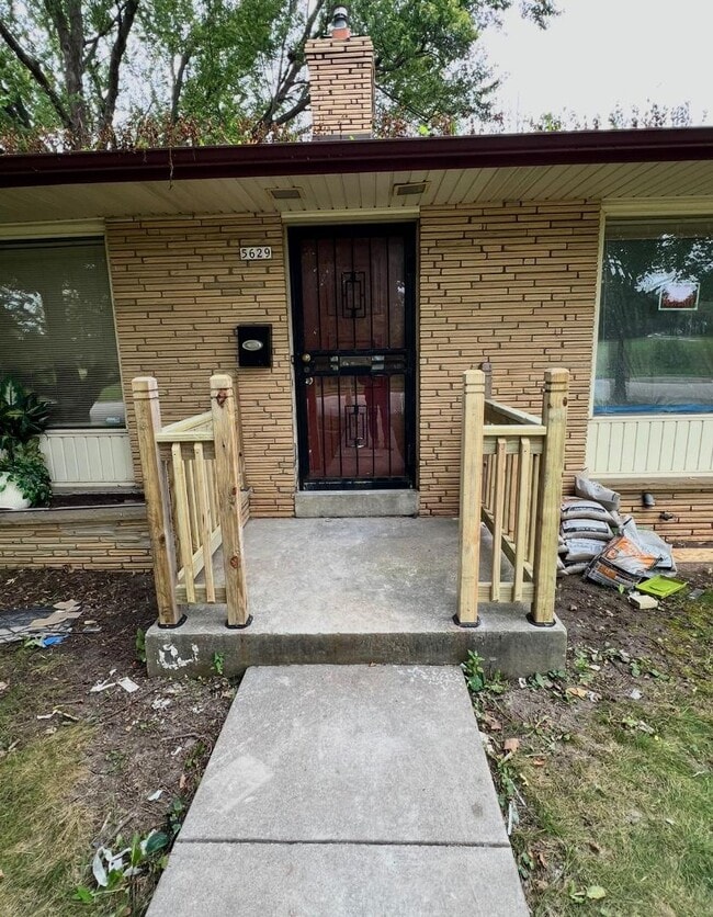 Building Photo - 5629 W Lincoln Creek Dr