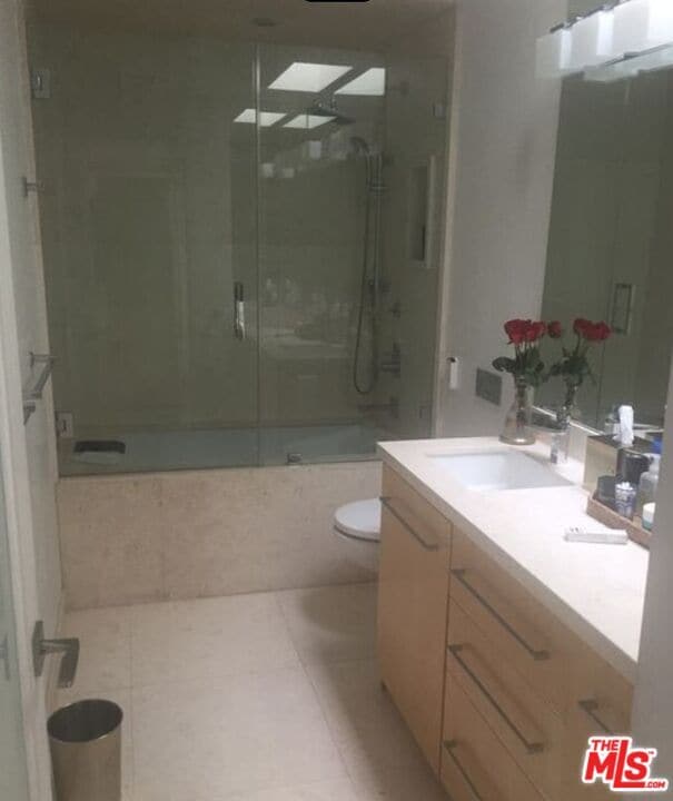 Building Photo - 3440 Shoreheights Dr