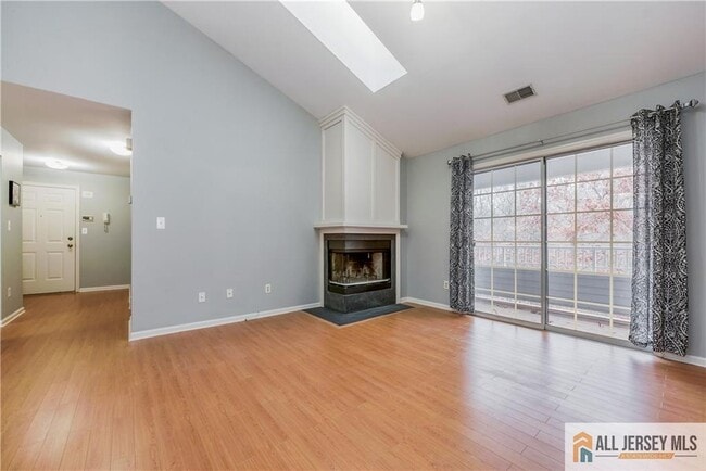 Building Photo - 2611 Candlelight Ct