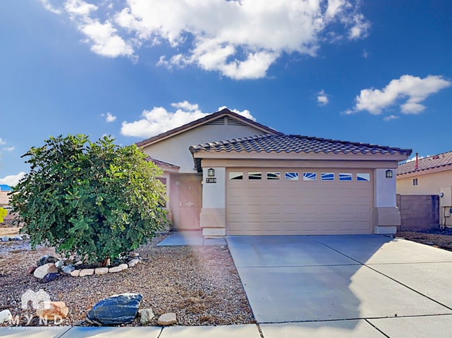 Building Photo - 7369 S Pacific Willow Dr