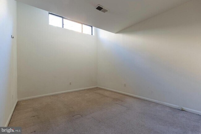 Building Photo - 2137 Spruce St