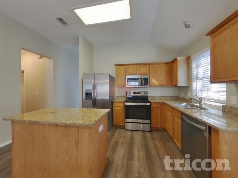 Building Photo - 4429 Spanish Oak Cir