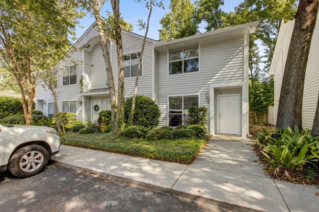 Building Photo - 252 Howle Ave