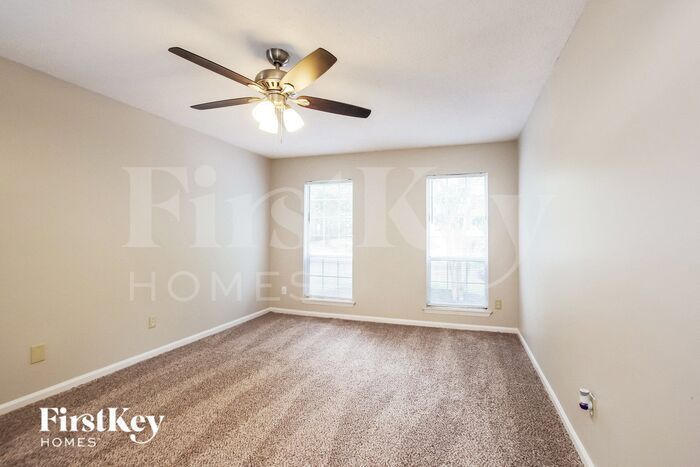 Building Photo - 7500 Barn Stone Dr