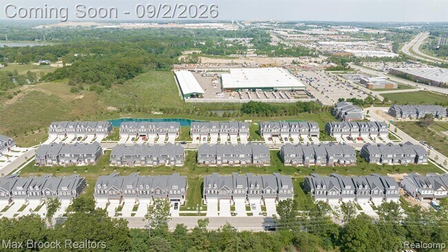 Building Photo - 4819 Glenora Dr